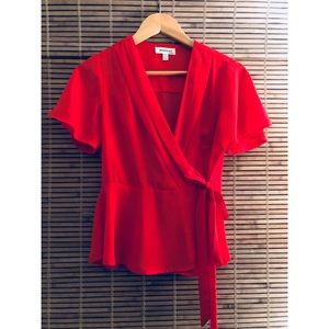 MONTEAU Wrap top in tomato red - Like NEW!